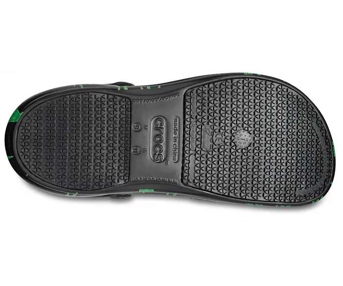 crocs-gallery-color:black / green; color:Black / Green; alt:ALT130; file:204044_00Y-ALT130