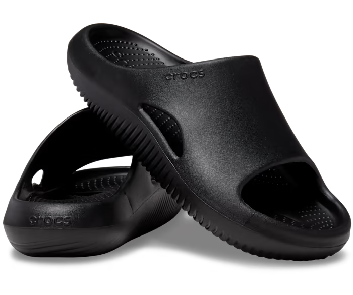 crocs-gallery-color:black; color:Black; alt:ALT110; file:208392_001-ALT110