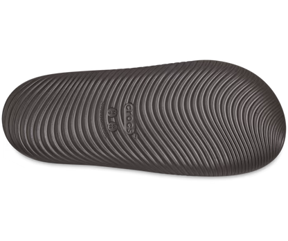 crocs-gallery-color:espresso; color:Espresso; alt:ALT130; file:208392_206-ALT130