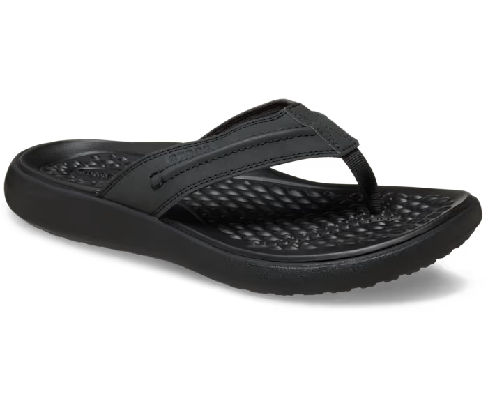 crocs-gallery-color:black / black; color:Black / Black; alt:ALT140; file:209332_060-ALT140