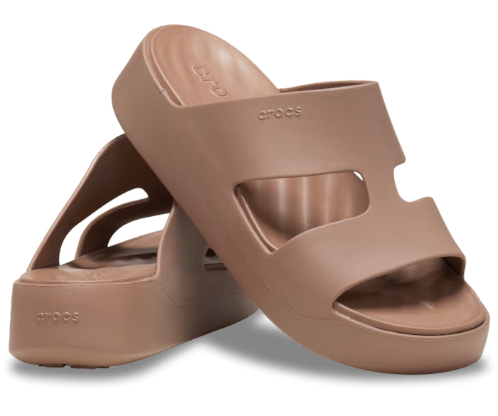 crocs-gallery-color:latte; color:Latte; alt:ALT110; file:209409_2Q9-ALT110