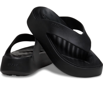 crocs-gallery-color:black; color:Black; alt:ALT110; file:209410_001-ALT110