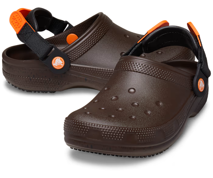 crocs-gallery-color:coffee; color:Coffee; alt:ALT110; file:209952_21Q-ALT110
