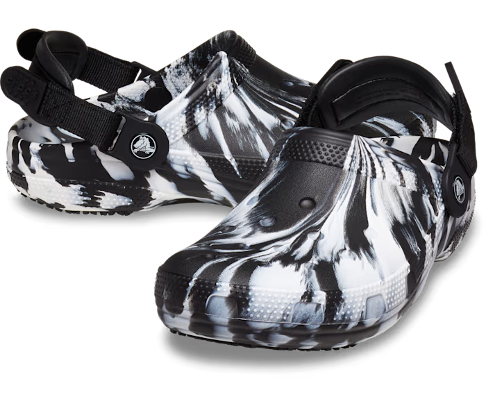 crocs-gallery-color:black / white; color:Black / White; alt:ALT110; file:210454_066-ALT110