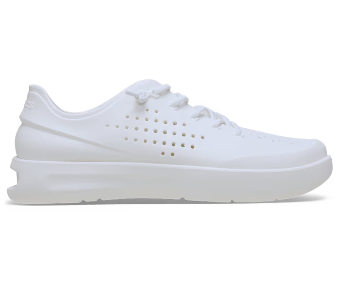 crocs-gallery-color:white/moonlight; color:White/Moonlight; alt:ALT100; file:210831_1VL-ALT100
