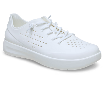 crocs-gallery-color:white/moonlight; color:White/Moonlight; alt:ALT140; file:210831_1VL-ALT140