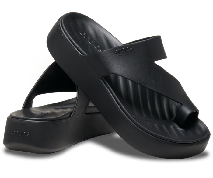 crocs-gallery-color:black; color:Black; alt:ALT110; file:210834_001-ALT110