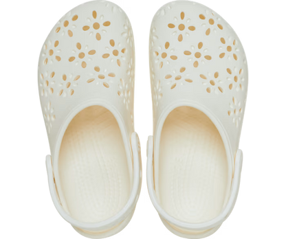 crocs-gallery-color:chalk; color:Chalk; alt:ALT120; file:210927_0WV-ALT120