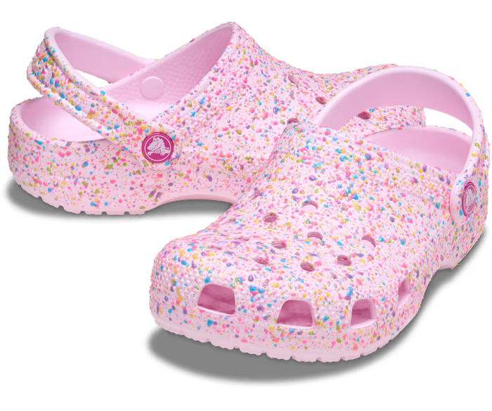 crocs-gallery-color:pink milk; color:Pink Milk; alt:ALT110; file:211169_6ZW-ALT110