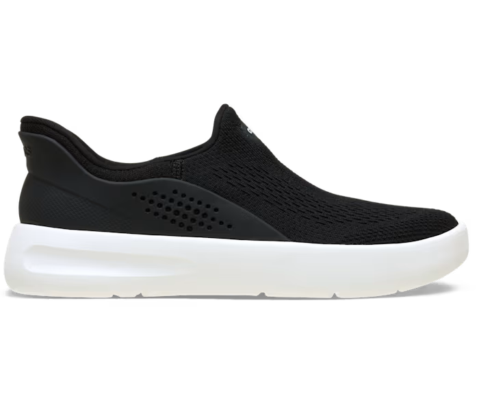 crocs-gallery-color:black; color:Black; alt:ALT100; file:211385_001-ALT100