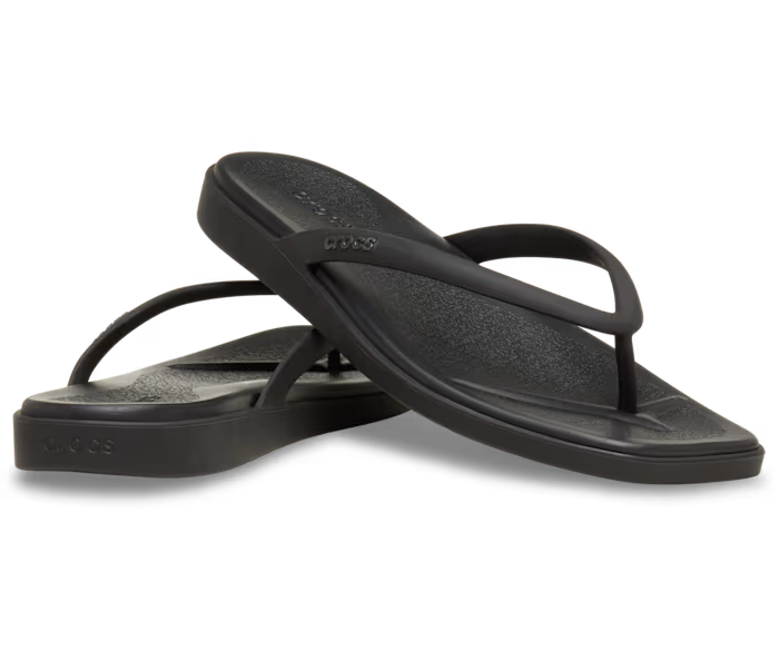 crocs-gallery-color:black; color:Black; alt:ALT110; file:211435_001-ALT110