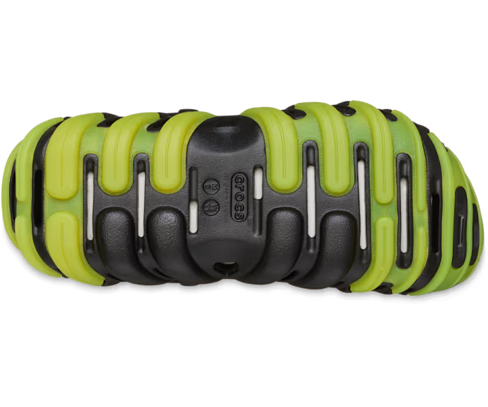 crocs-gallery-color:black; color:Black; alt:ALT130; file:211458_001-ALT130