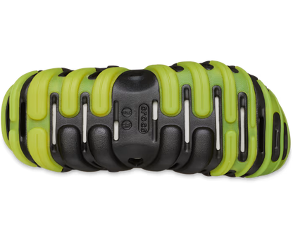 crocs-gallery-color:black; color:Black; alt:ALT130; file:211458_001-ALT130