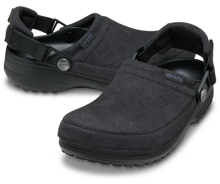 crocs-gallery-color:black; color:Black; alt:ALT110; file:211930_001-ALT110