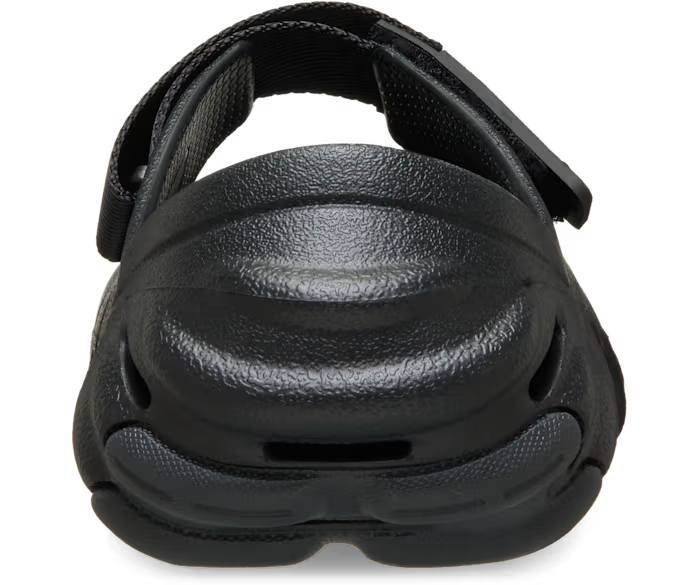 crocs-gallery-color:black; color:Black; alt:ALT160; file:211996_001-ALT160