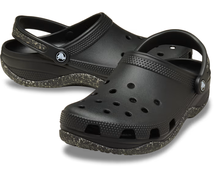 crocs-gallery-color:black; color:Black; alt:ALT110; file:212481_001-ALT110