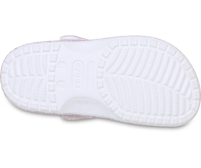 crocs-gallery-color:white; color:White; alt:ALT130; file:212561_100-ALT130