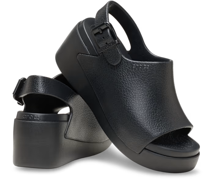 crocs-gallery-color:black; color:Black; alt:ALT110; file:213012_001-ALT110