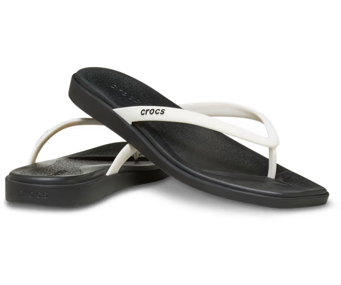 crocs-gallery-color:black/chalk; color:Black/Chalk; alt:ALT110; file:213323_0O5-ALT110