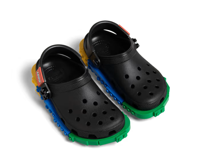 crocs-gallery-color:black; color:Black; alt:ALT110; file:213812_001-ALT110