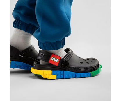 crocs-gallery-color:black; color:Black; alt:ALT160; file:213812_001-ALT160