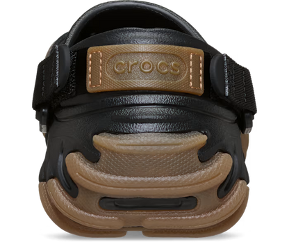 crocs-gallery-color:black; color:Black; alt:ALT160; file:214290_001-ALT160